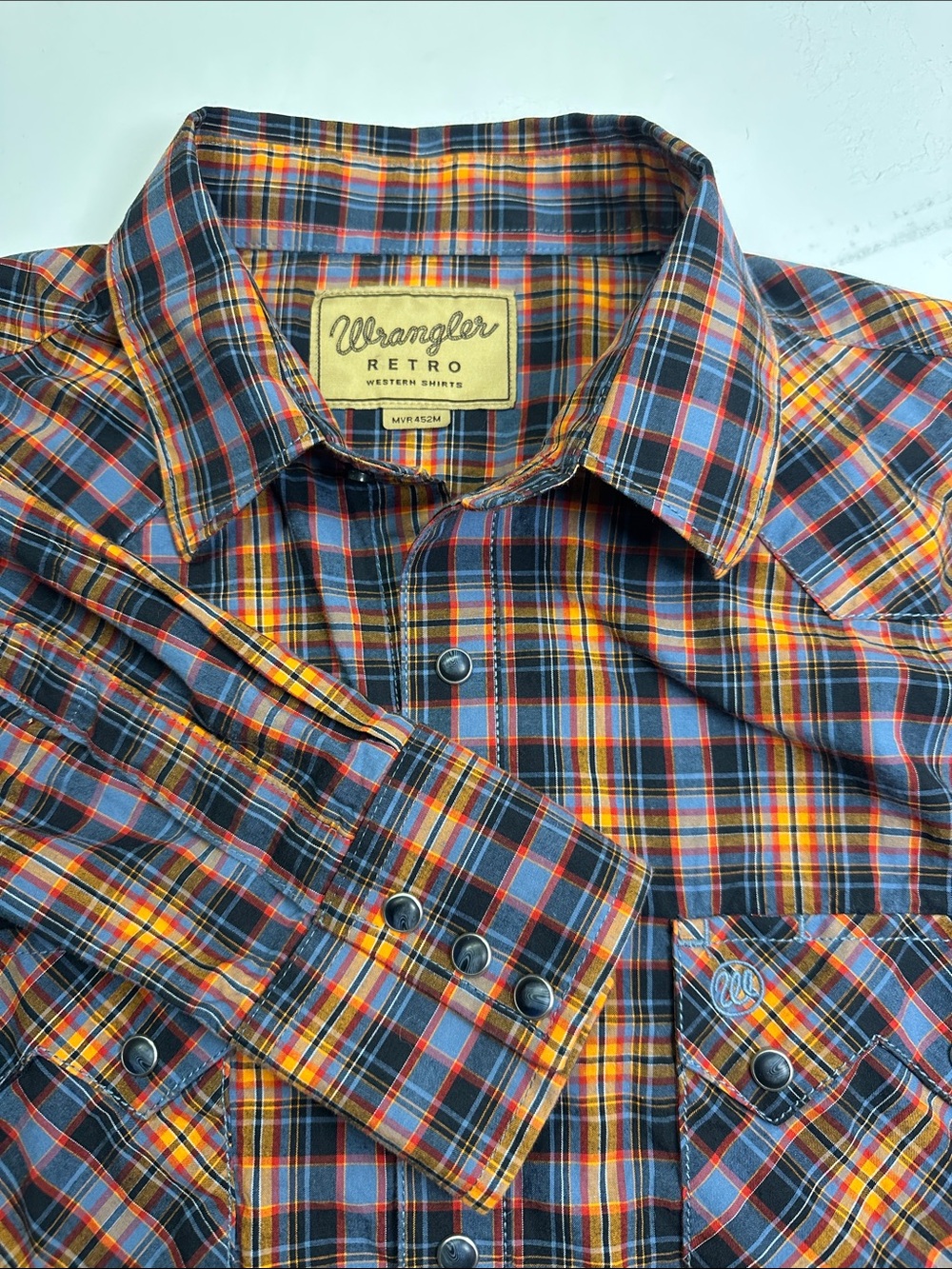 Wrangler Retro Western Long Sleeve Pearl Snap Shirt, Orange Black Blue Plaid L